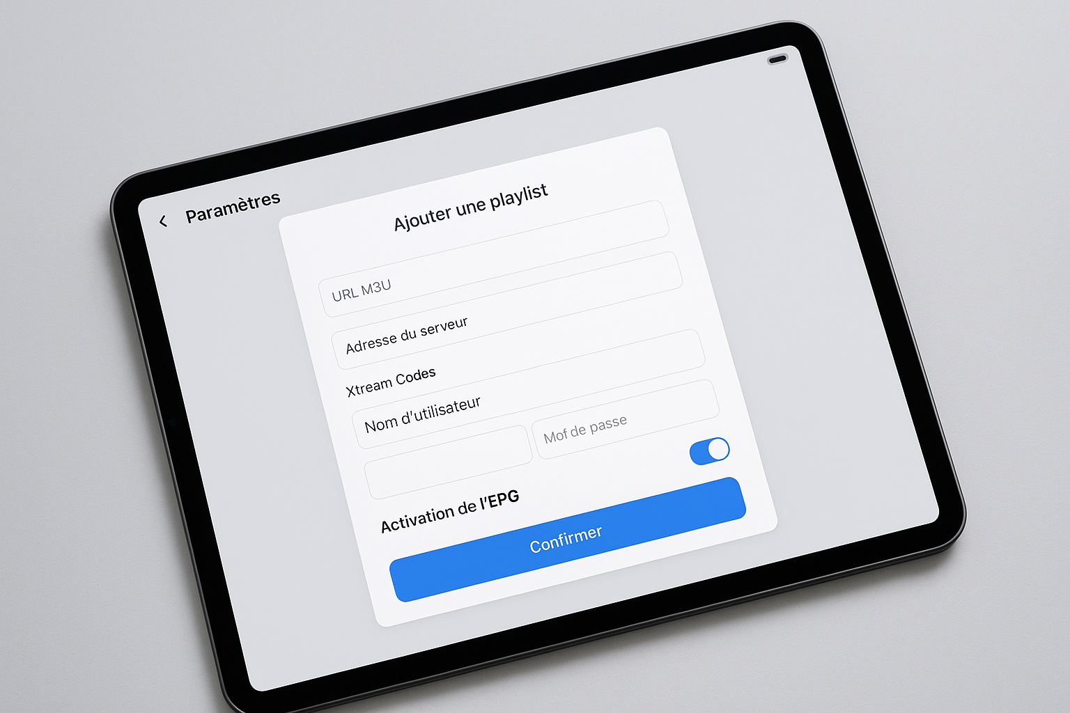 Écran de configuration d'une iptv app pour ajouter une playlist M3U et des codes Xtream sur Android